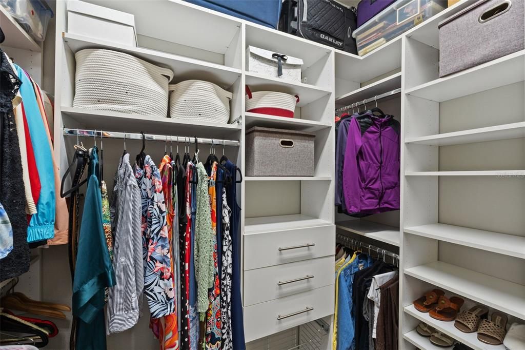 walk-in closet