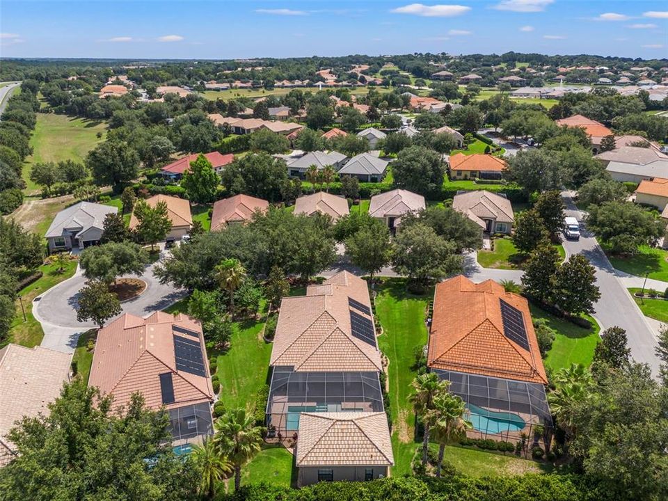 For Sale: $699,500 (3 beds, 3 baths, 2411 Square Feet)