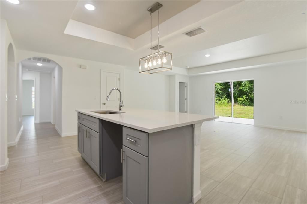 Active With Contract: $342,900 (4 beds, 2 baths, 1747 Square Feet)