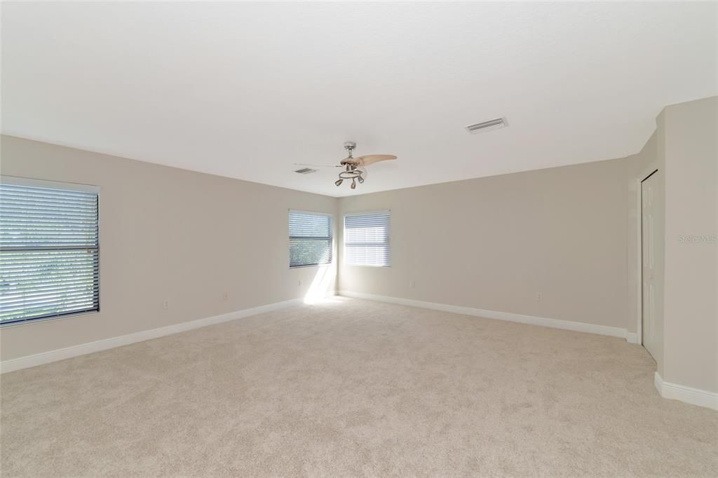 Bedroom 4/bonus room upstairs