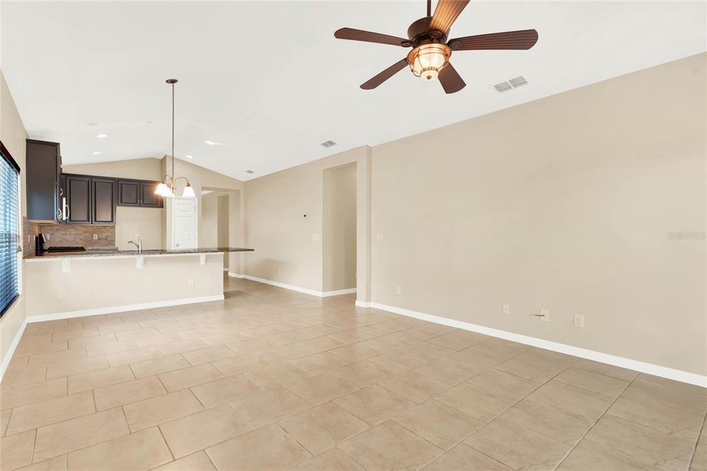 Active With Contract: $449,000 (4 beds, 2 baths, 1932 Square Feet)