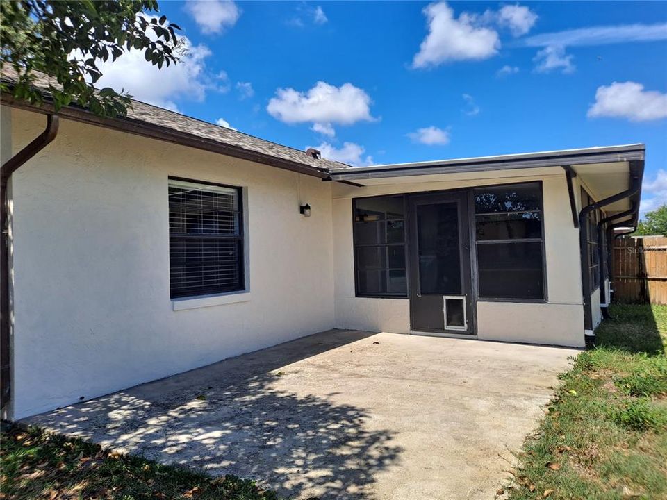 For Sale: $239,000 (2 beds, 2 baths, 1125 Square Feet)