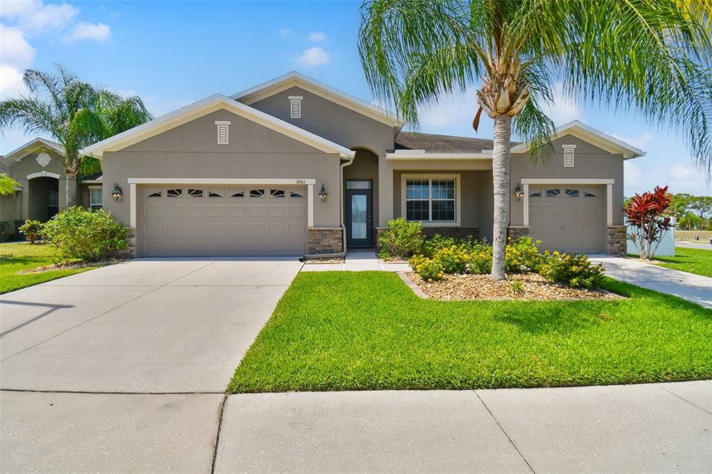 Recently Sold: $410,000 (4 beds, 3 baths, 2398 Square Feet)