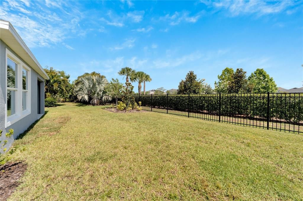 For Sale: $499,000 (3 beds, 2 baths, 1740 Square Feet)