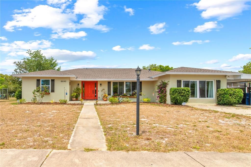 Recently Sold: $407,000 (3 beds, 2 baths, 2076 Square Feet)