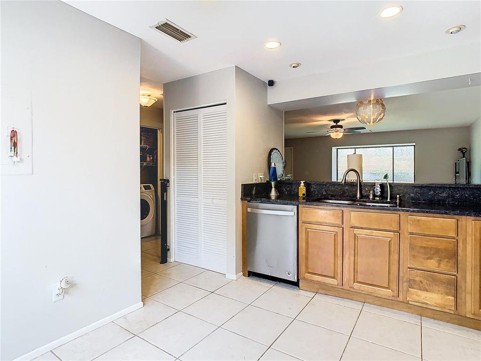 For Sale: $235,000 (3 beds, 2 baths, 1498 Square Feet)
