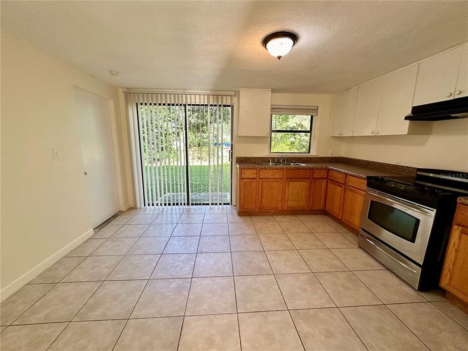 For Rent: $1,795 (4 beds, 2 baths, 1266 Square Feet)