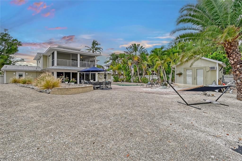 For Sale: $2,900,000 (3 beds, 2 baths, 2609 Square Feet)