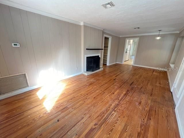 For Rent: $3,500 (2 beds, 2 baths, 1378 Square Feet)