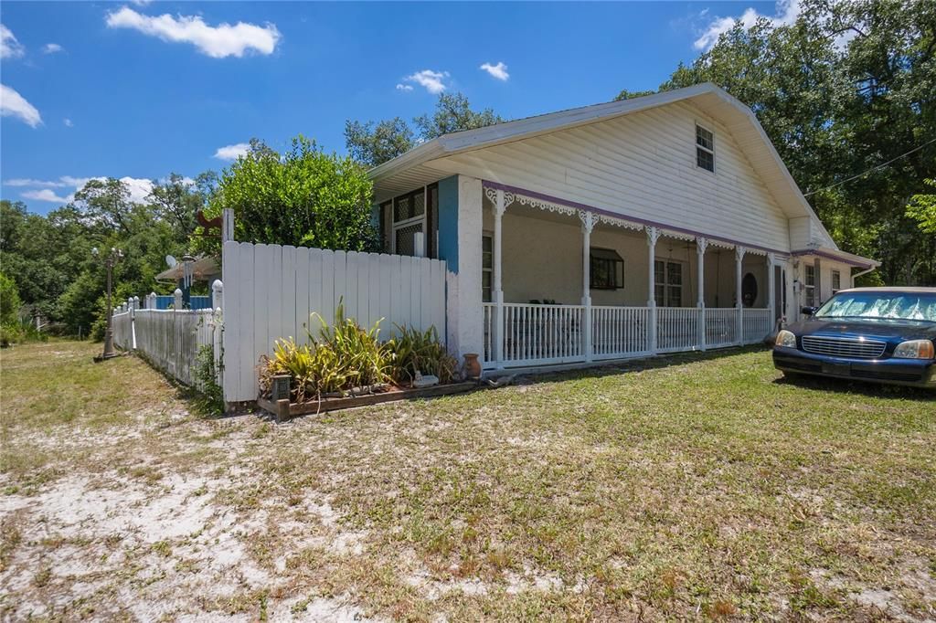 For Sale: $395,000 (3 beds, 2 baths, 3318 Square Feet)