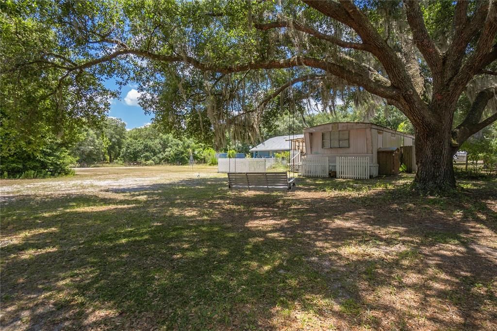 For Sale: $395,000 (3 beds, 2 baths, 3318 Square Feet)