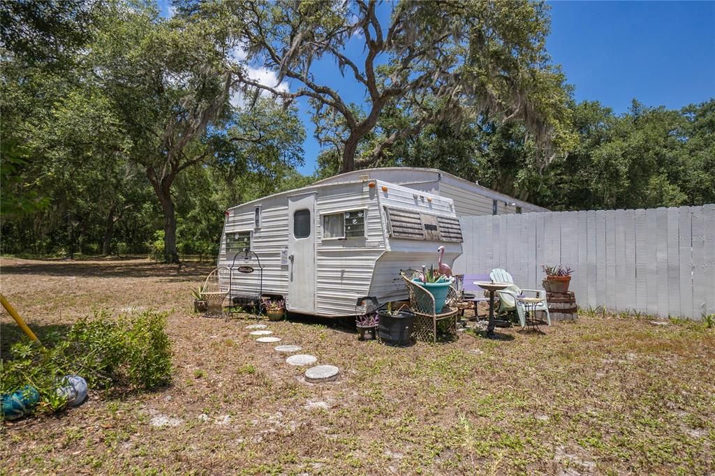 For Sale: $395,000 (3 beds, 2 baths, 3318 Square Feet)