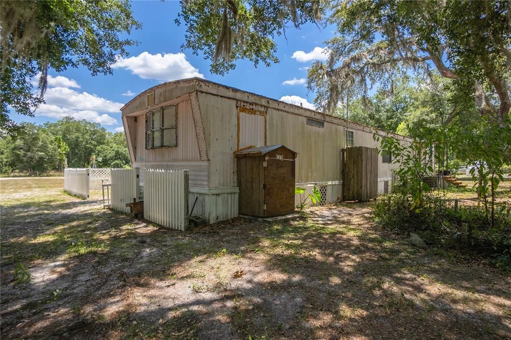 For Sale: $395,000 (3 beds, 2 baths, 3318 Square Feet)