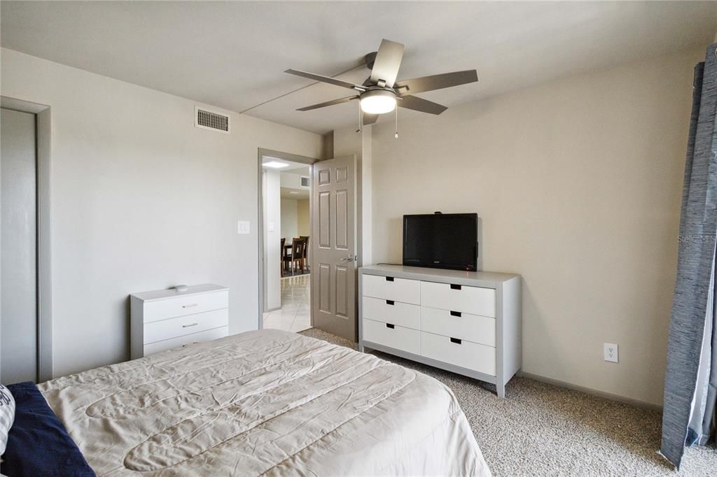 For Rent: $1,700 (2 beds, 2 baths, 1178 Square Feet)