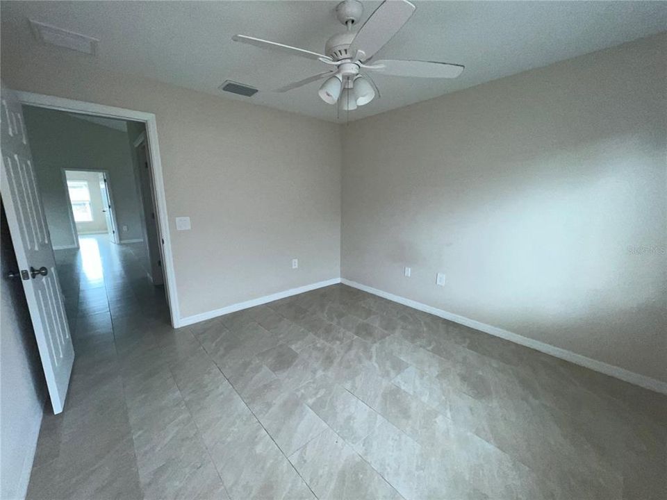 For Rent: $2,150 (3 beds, 2 baths, 1600 Square Feet)