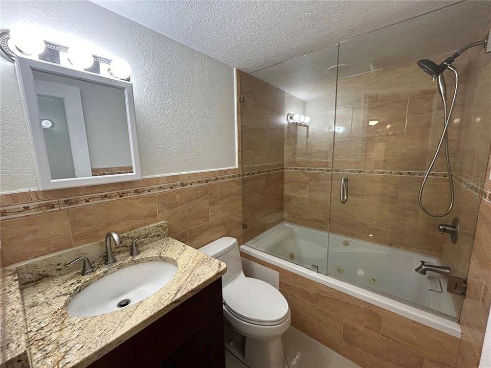 For Rent: $2,100 (3 beds, 2 baths, 1400 Square Feet)