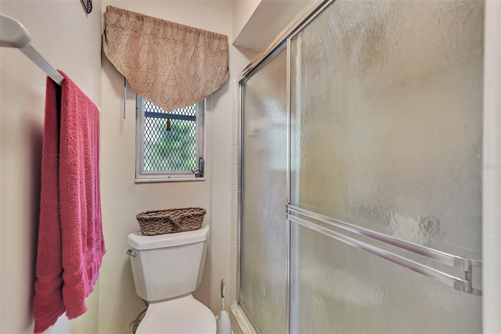待售: $365,000 (2 贝兹, 2 浴室, 1599 平方英尺)