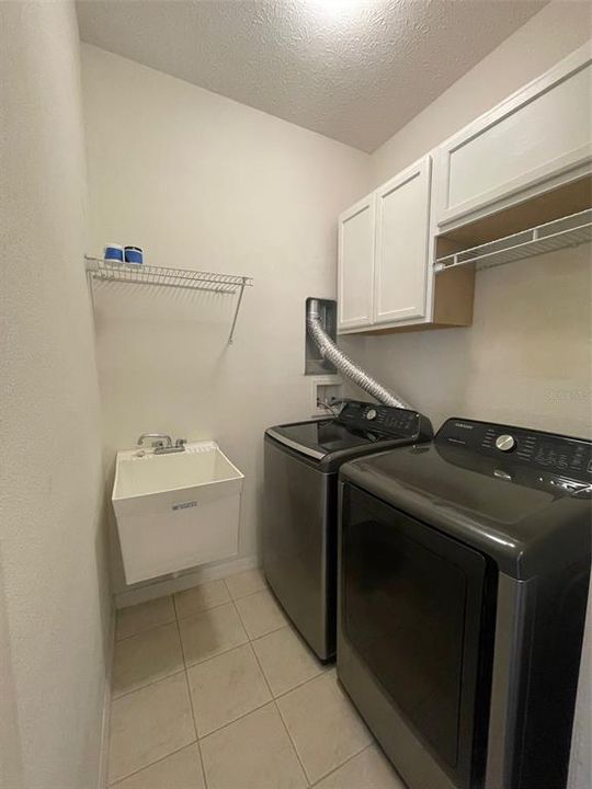 Recently Rented: $1,700 (2 beds, 2 baths, 1117 Square Feet)