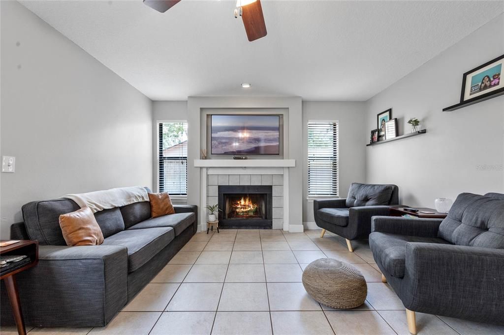 Active With Contract: $520,000 (4 beds, 2 baths, 1964 Square Feet)