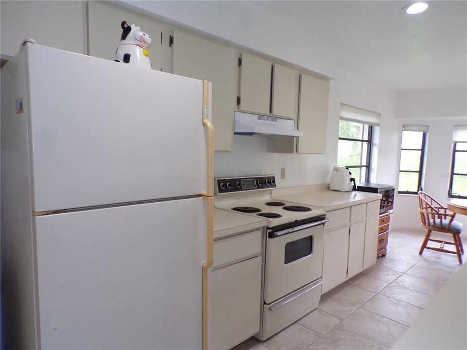 For Rent: $2,200 (3 beds, 2 baths, 1738 Square Feet)