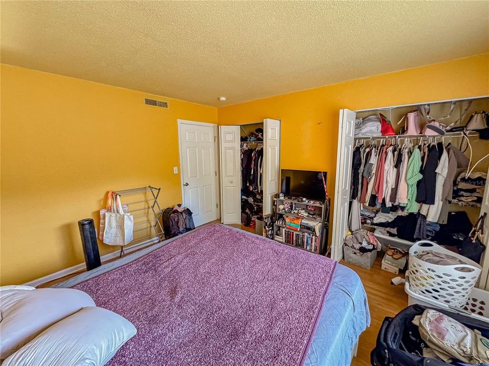 For Sale: $140,000 (1 beds, 1 baths, 760 Square Feet)