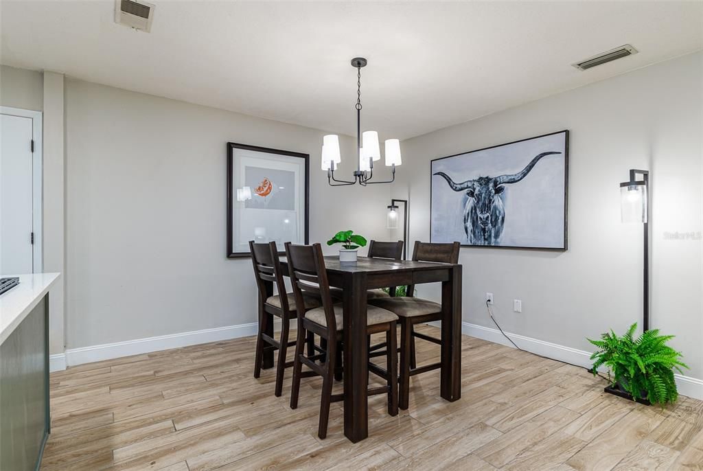 Active With Contract: $320,000 (3 beds, 2 baths, 1400 Square Feet)