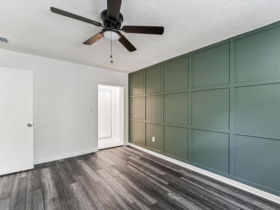 Active With Contract: $275,000 (3 beds, 2 baths, 1388 Square Feet)