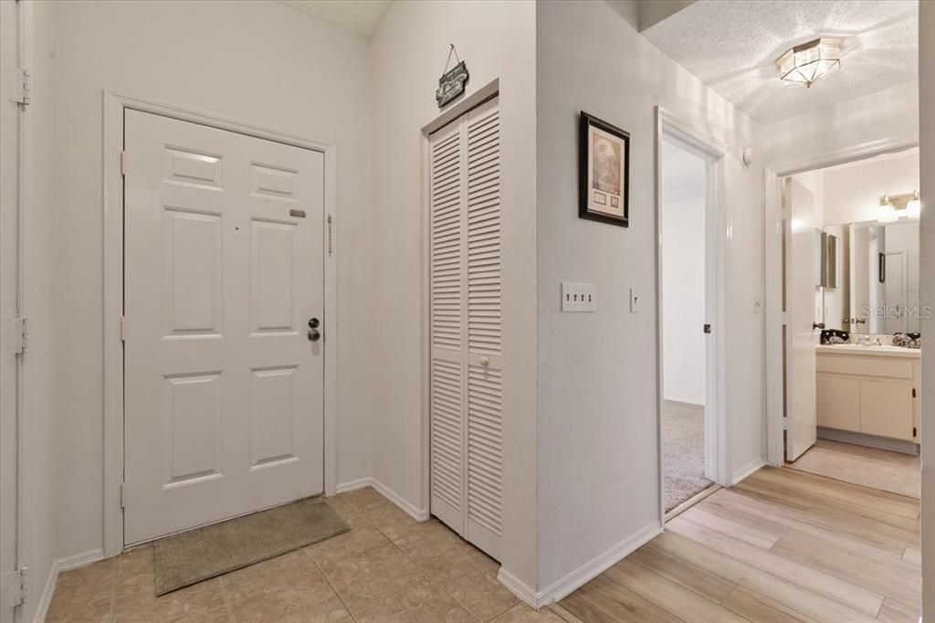 Ensuite Primary/Master Bathroom