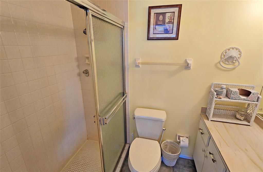 For Sale: $218,500 (2 beds, 2 baths, 972 Square Feet)