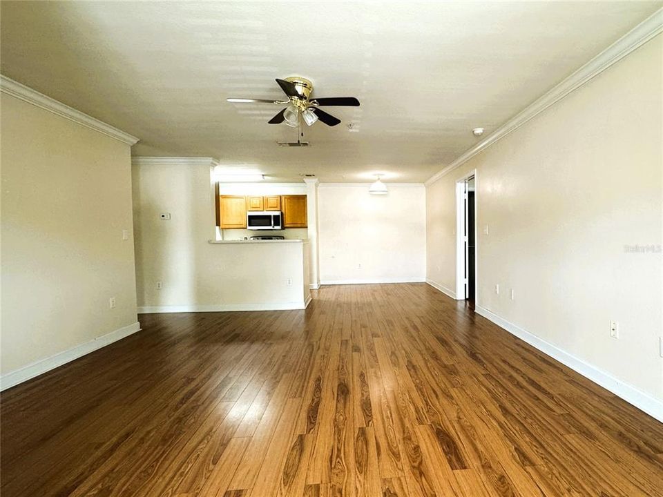 Active With Contract: $1,500 (2 beds, 2 baths, 1205 Square Feet)