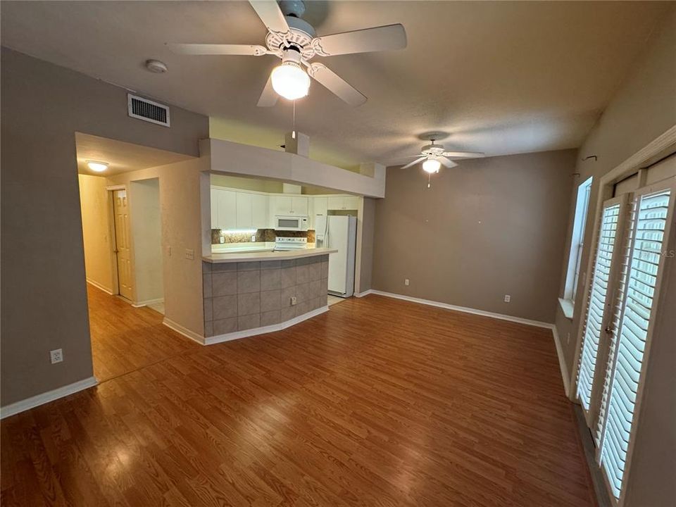 For Rent: $1,895 (2 beds, 2 baths, 1296 Square Feet)