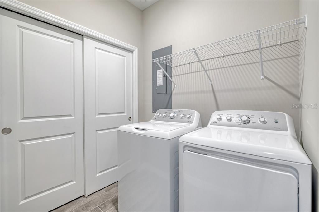 For Sale: $462,500 (2 beds, 2 baths, 1632 Square Feet)