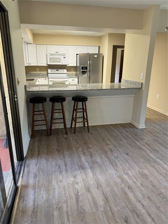 For Rent: $1,800 (2 beds, 2 baths, 1318 Square Feet)