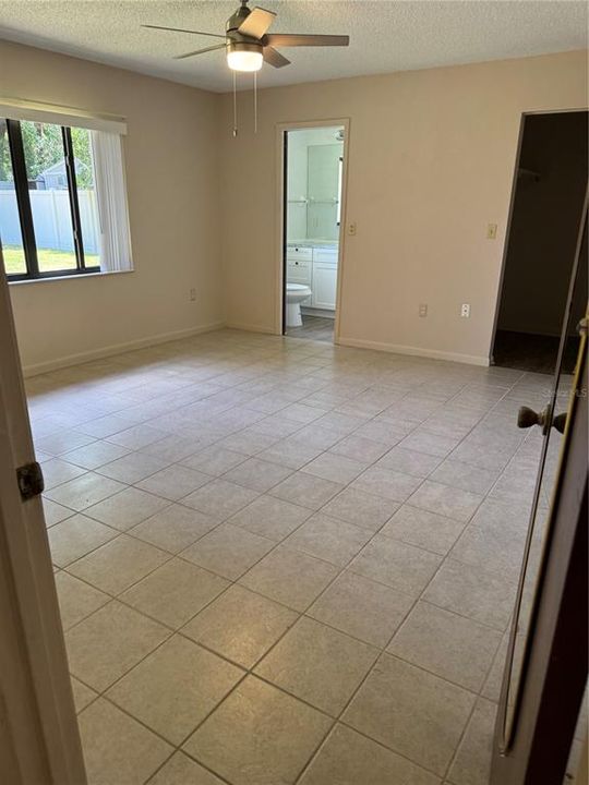 For Rent: $1,800 (2 beds, 2 baths, 1318 Square Feet)