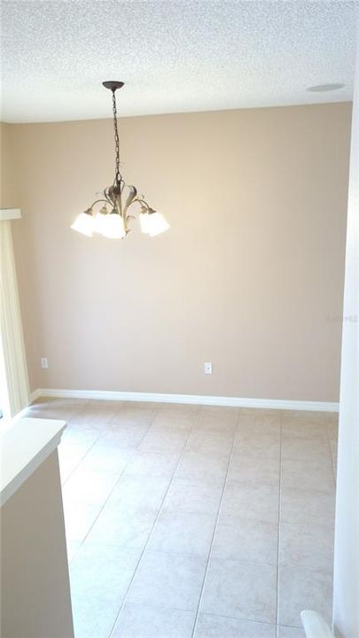 Active With Contract: $2,395 (3 beds, 2 baths, 1500 Square Feet)