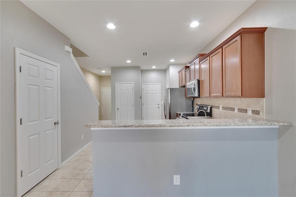 For Sale: $279,900 (2 beds, 2 baths, 1496 Square Feet)