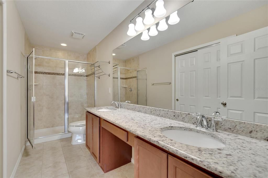 For Sale: $279,900 (2 beds, 2 baths, 1496 Square Feet)