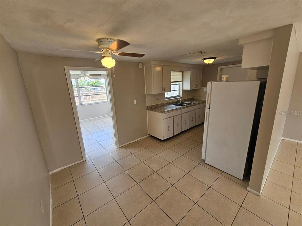 For Sale: $219,900 (3 beds, 2 baths, 1056 Square Feet)