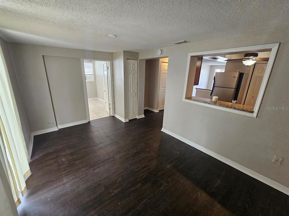 Active With Contract: $229,900 (4 beds, 2 baths, 975 Square Feet)