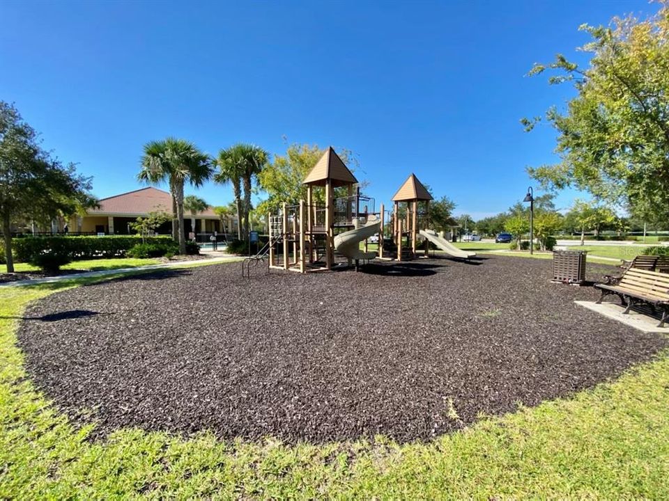 Active With Contract: $3,200 (5 beds, 3 baths, 2432 Square Feet)