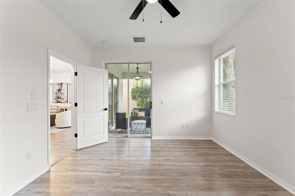 For Sale: $460,000 (4 beds, 2 baths, 1807 Square Feet)