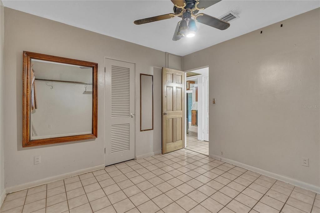 For Sale: $350,000 (4 beds, 2 baths, 1398 Square Feet)