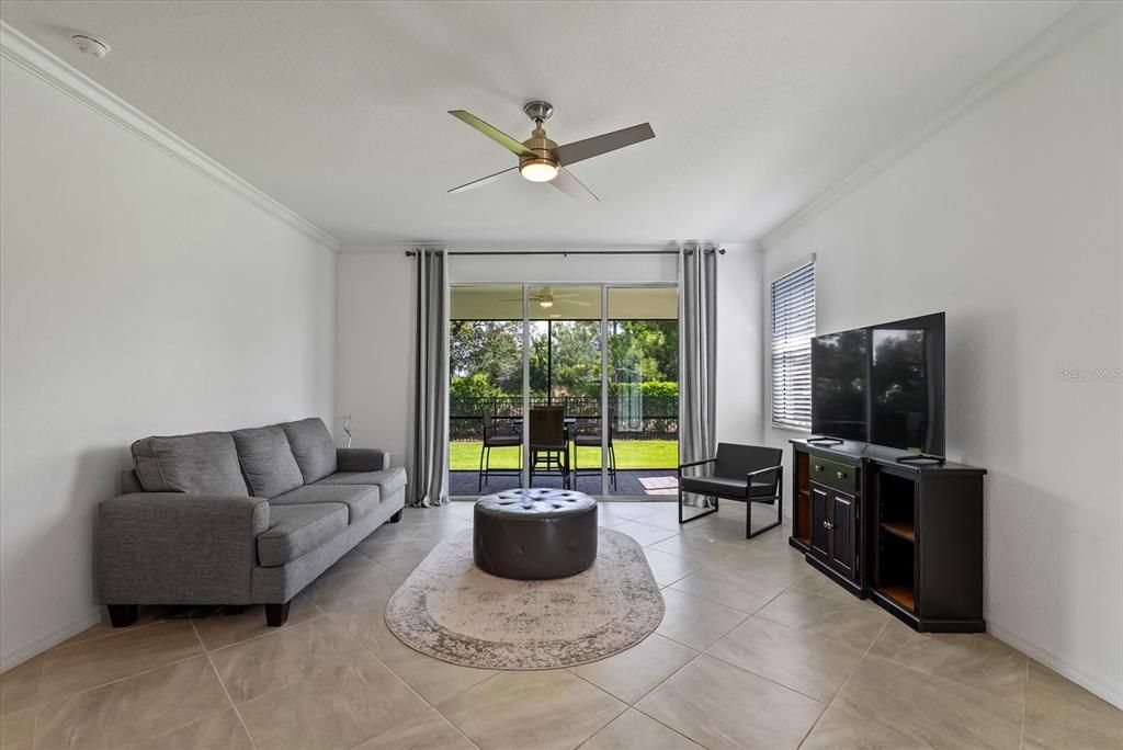 For Sale: $455,000 (3 beds, 2 baths, 1571 Square Feet)