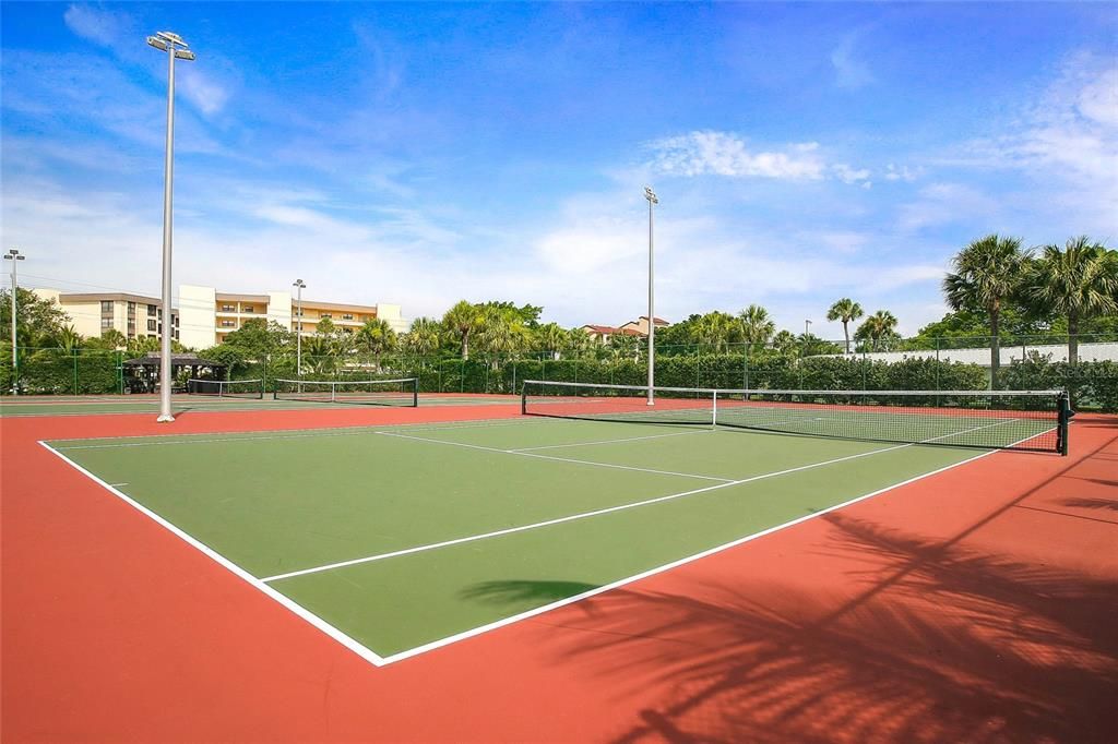 Tennis and Pickleball courts on the bayside of Island Reef.