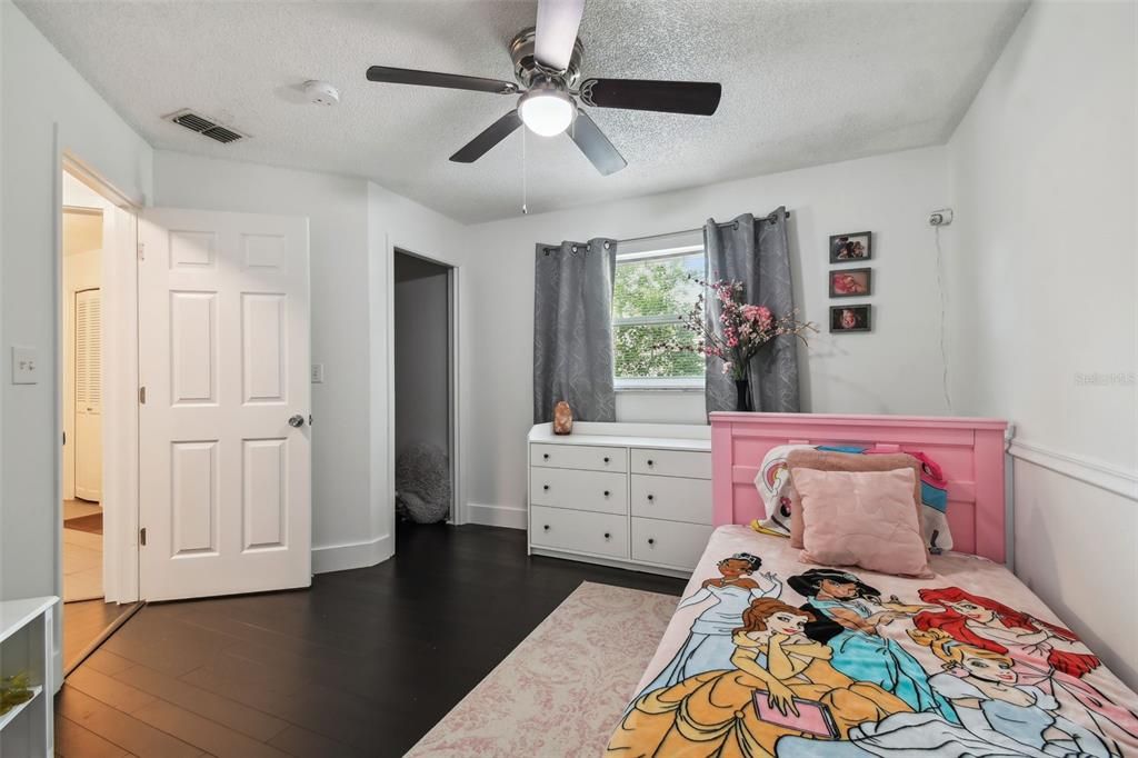 Active With Contract: $529,000 (3 beds, 2 baths, 1464 Square Feet)