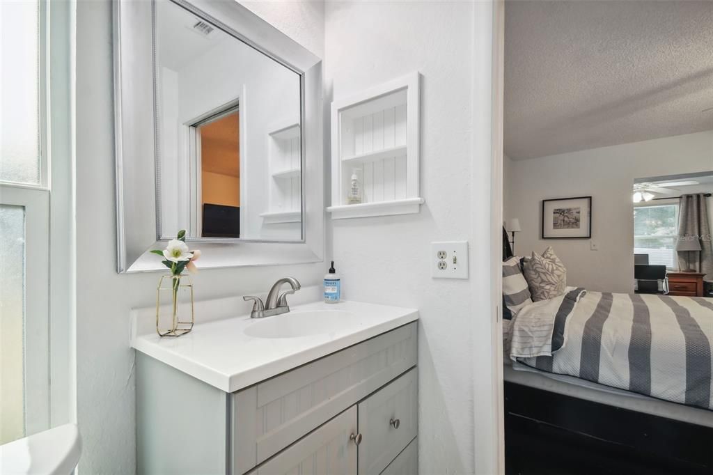 Active With Contract: $529,000 (3 beds, 2 baths, 1464 Square Feet)