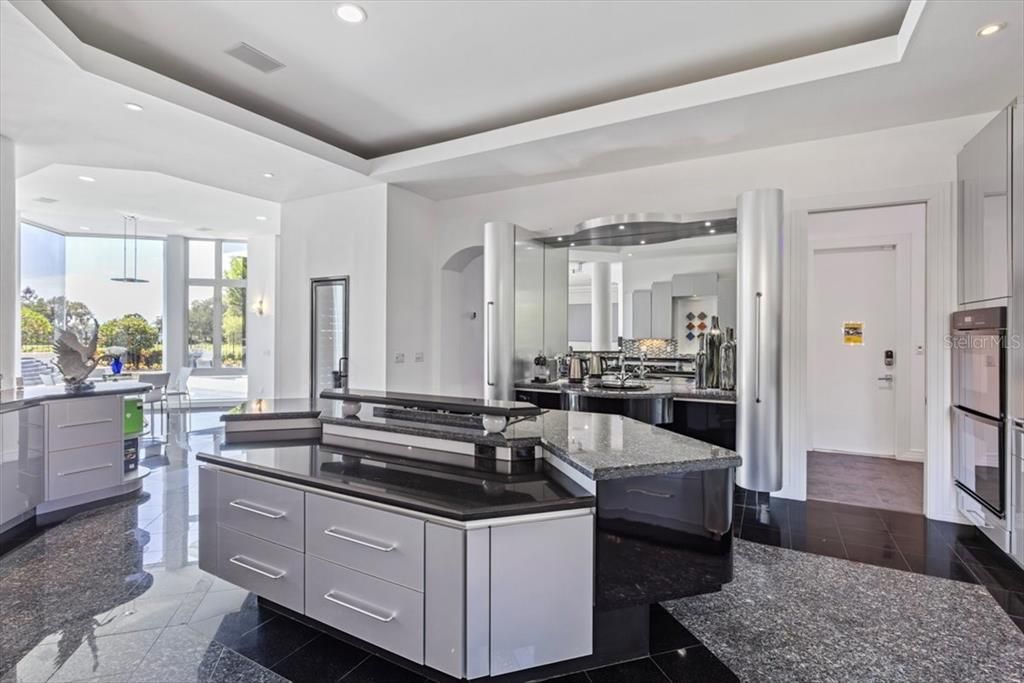 For Sale: $3,750,000 (5 beds, 5 baths, 6443 Square Feet)