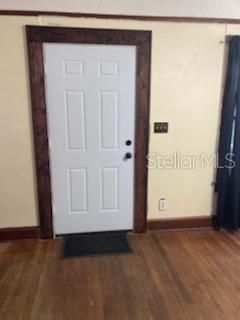 For Rent: $1,780 (2 beds, 1 baths, 1168 Square Feet)