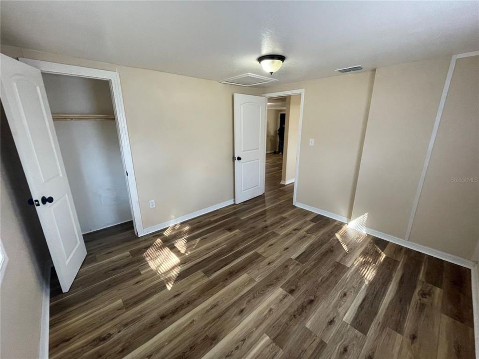 For Sale: $234,900 (3 beds, 1 baths, 928 Square Feet)