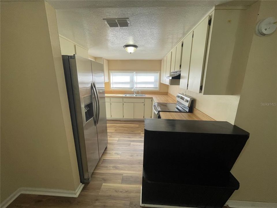 For Sale: $234,900 (3 beds, 1 baths, 928 Square Feet)